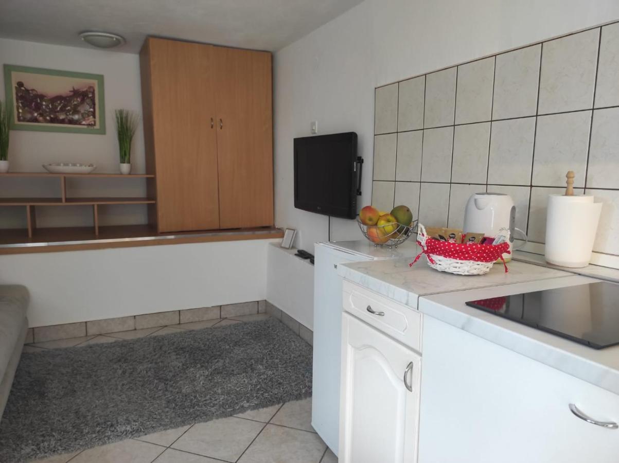 Studio Apartment Petrov Sibenik Ngoại thất bức ảnh